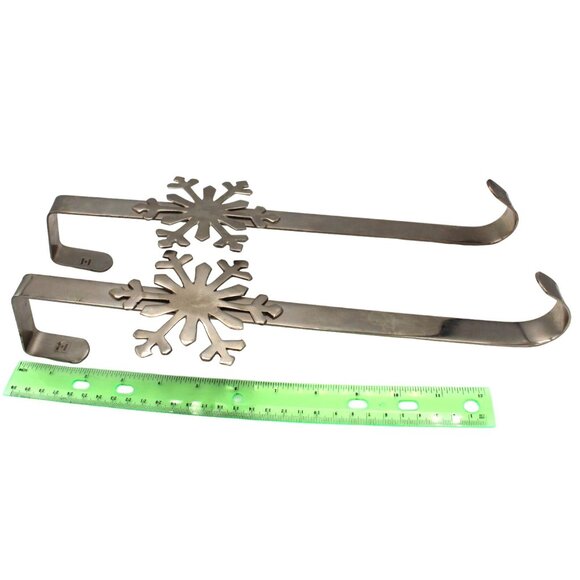Christmas Wreath Holders Set of 2 Metal Snowflake Winter Decor Over Door 14 Inch - Picture 6 of 13